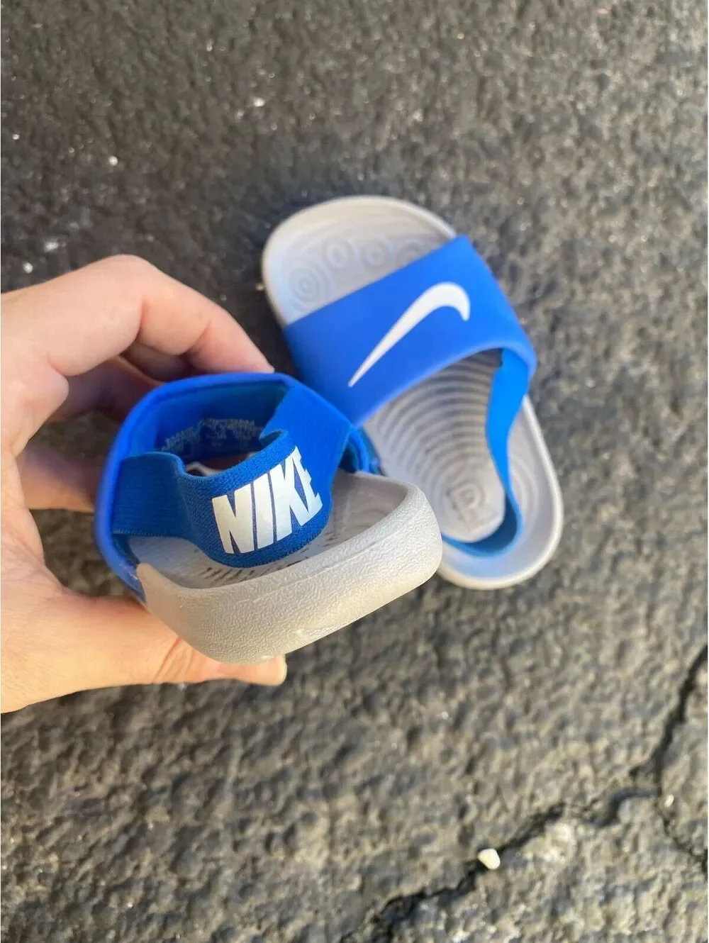 EUC Toddler infant Nike sandals blue boys girls size 6c waterproof shoes beach